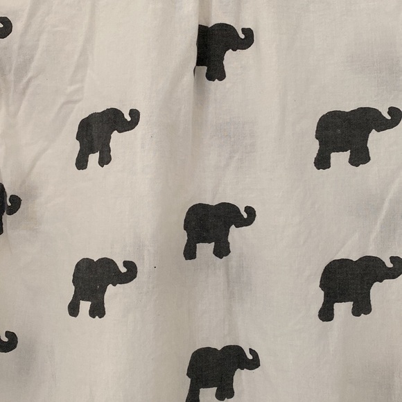 Symbology Black and White Elephant Print Button Up Shirt - Picture 4 of 8